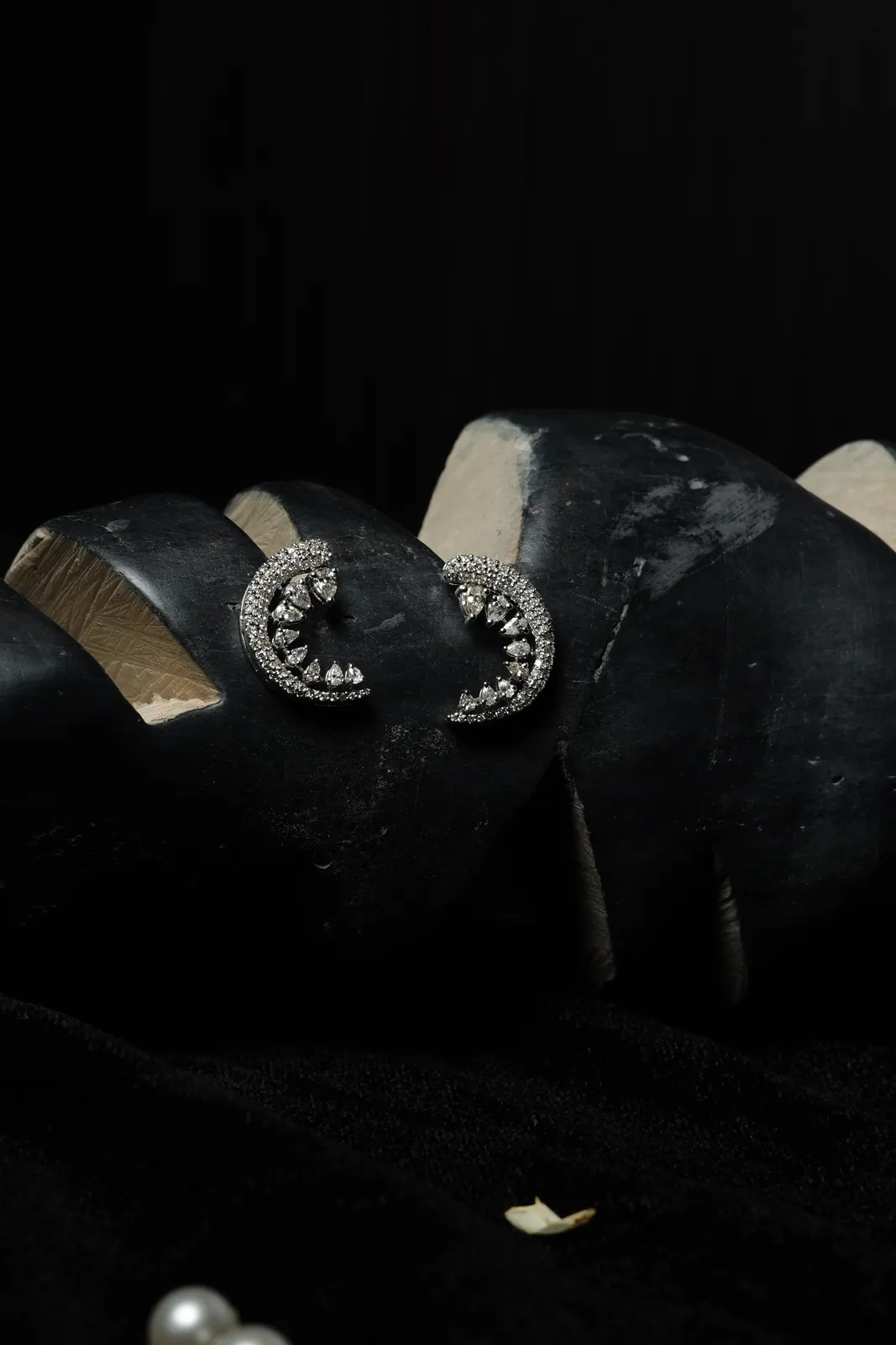 Mehnaz Earrings — view 3